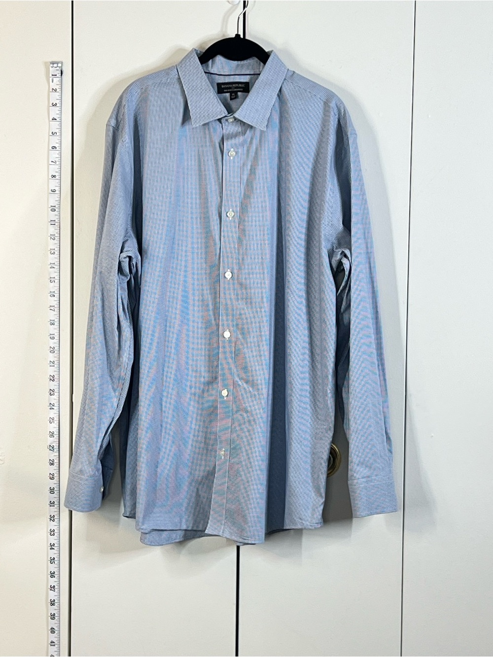 Banana Republic Men’s XL Non-Iron Standard Fit Blue Check Button Down Shirt